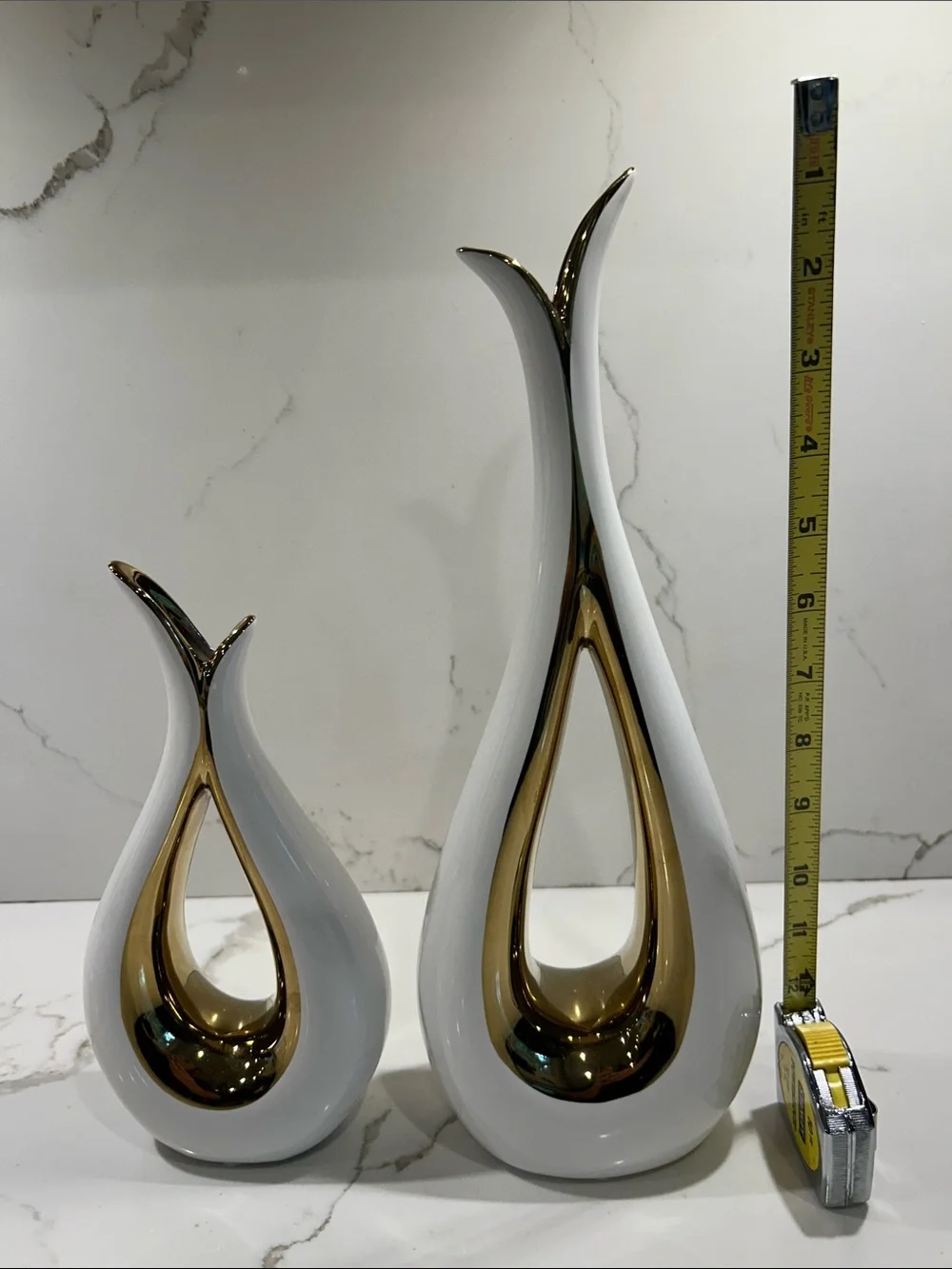 Elegant White and Gold Ceramic Teardrop Bud Vases - Home Accents